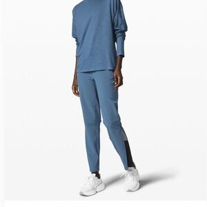 Lululemon Lab Moraine Turtleneck (Oil Slick Blue) - S